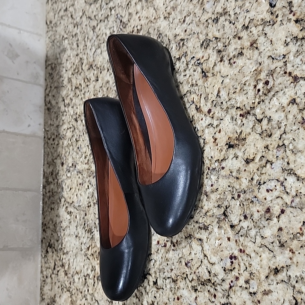 Vionic Classic Black Loafers